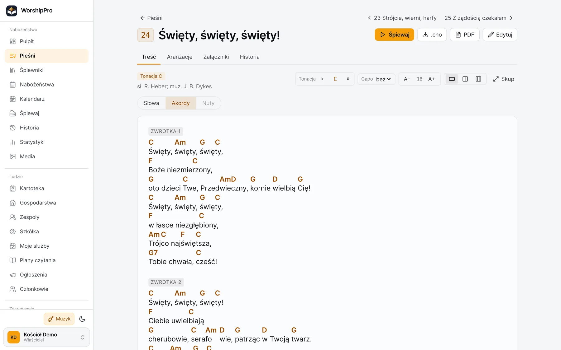 Pieśń „Święty, święty, święty!” z akordami, transpozycją i kapodasterem